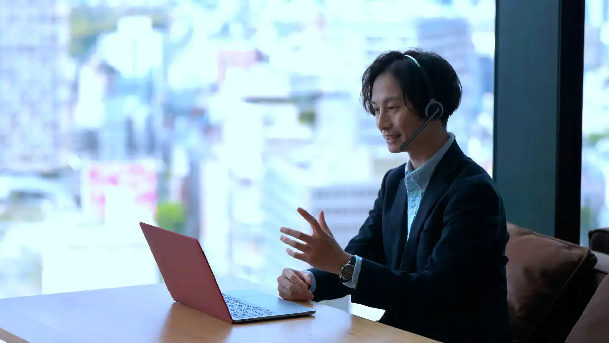 限られた予算内での社員のエンゲージメントと定着率の向上事例